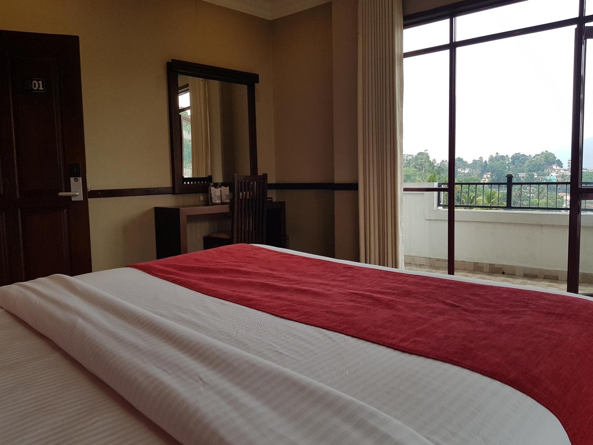 Galaxy City Hotel Κάντι Εξωτερικό φωτογραφία